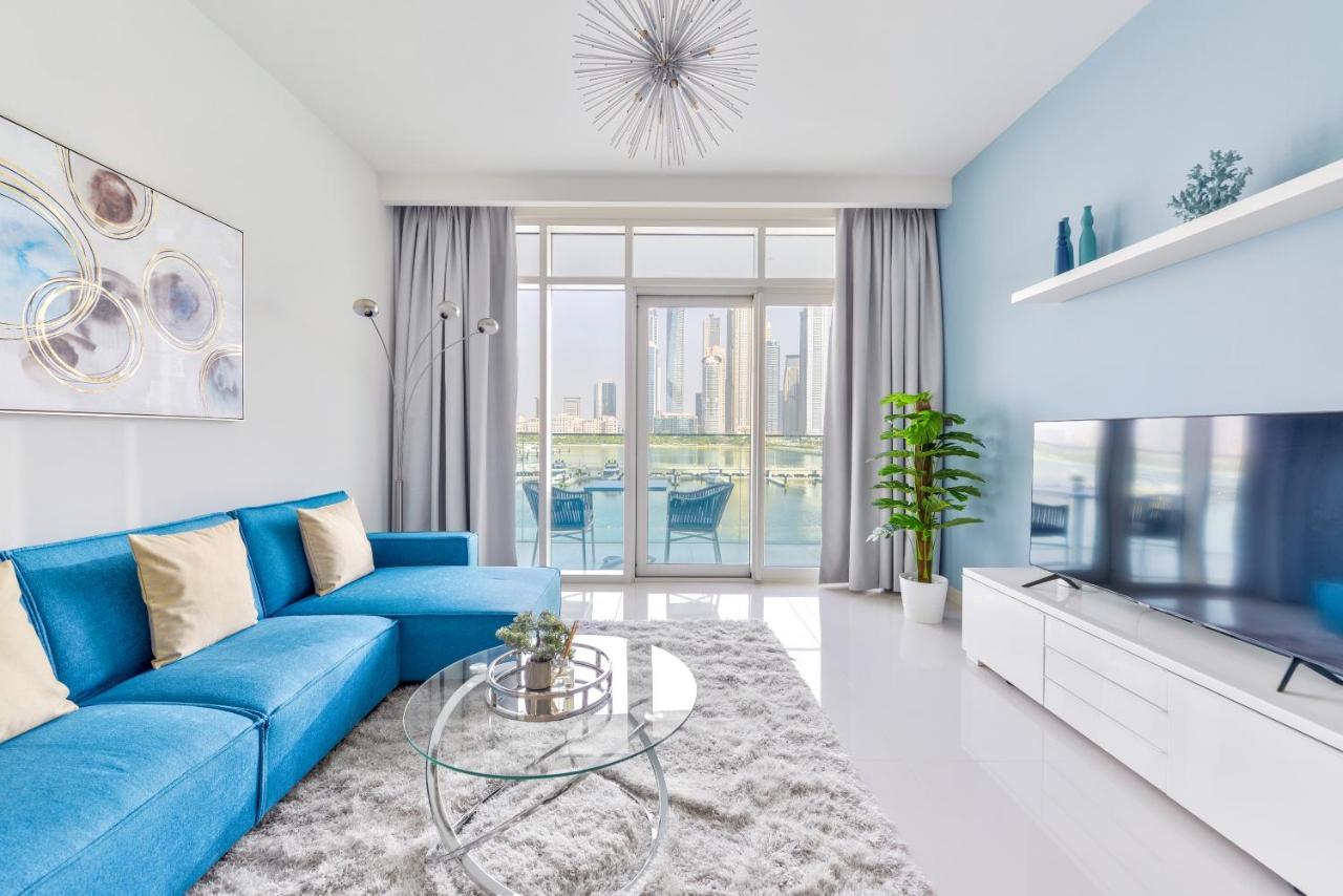 Ultra Luxury Emaar Beachfront - Private Beach And Pool Dubai Exteriör bild