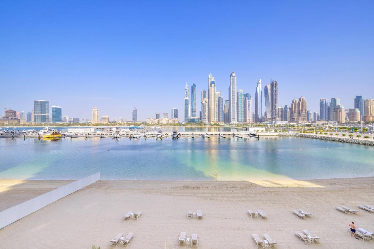 Ultra Luxury Emaar Beachfront - Private Beach And Pool Dubai Exteriör bild