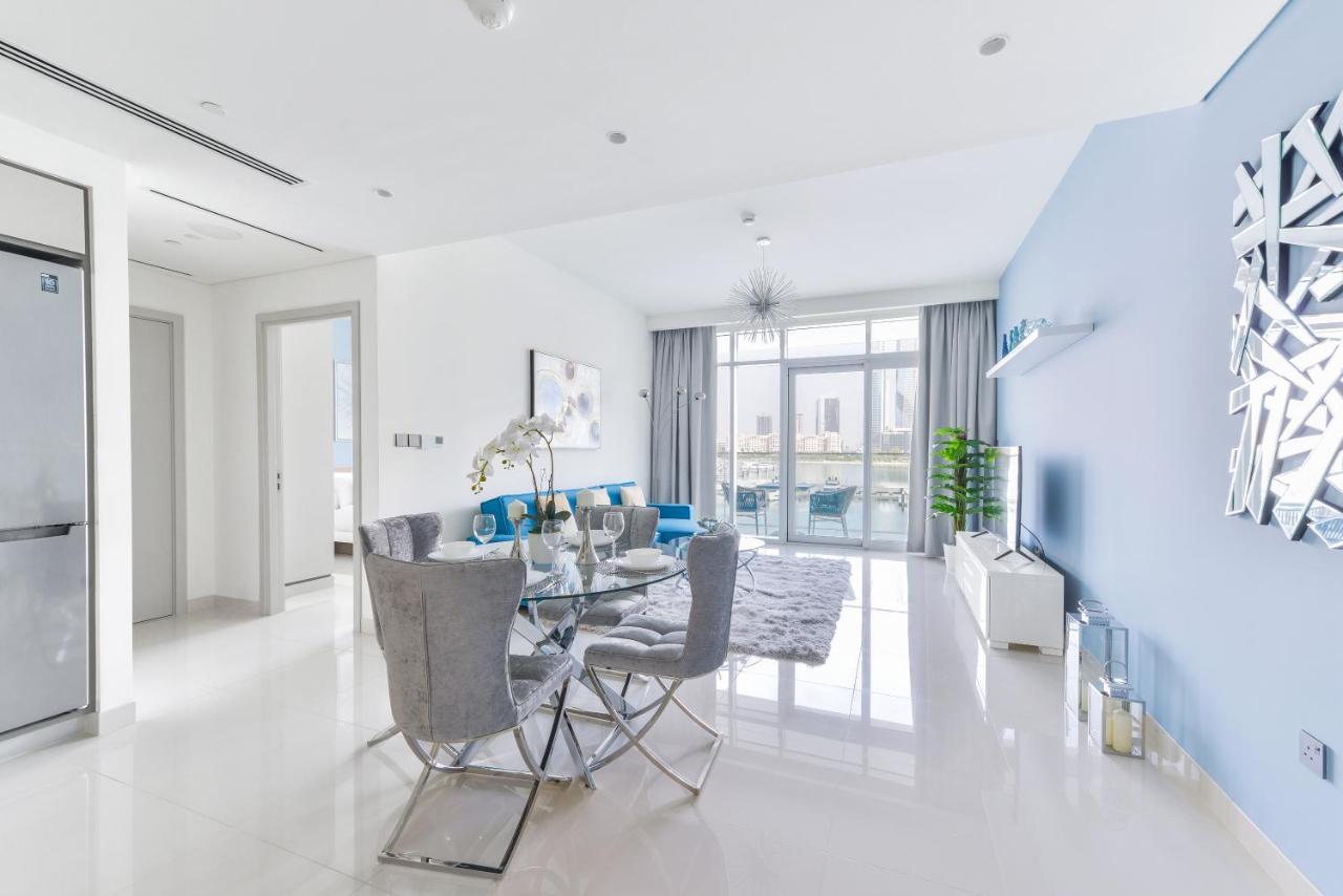 Ultra Luxury Emaar Beachfront - Private Beach And Pool Dubai Exteriör bild