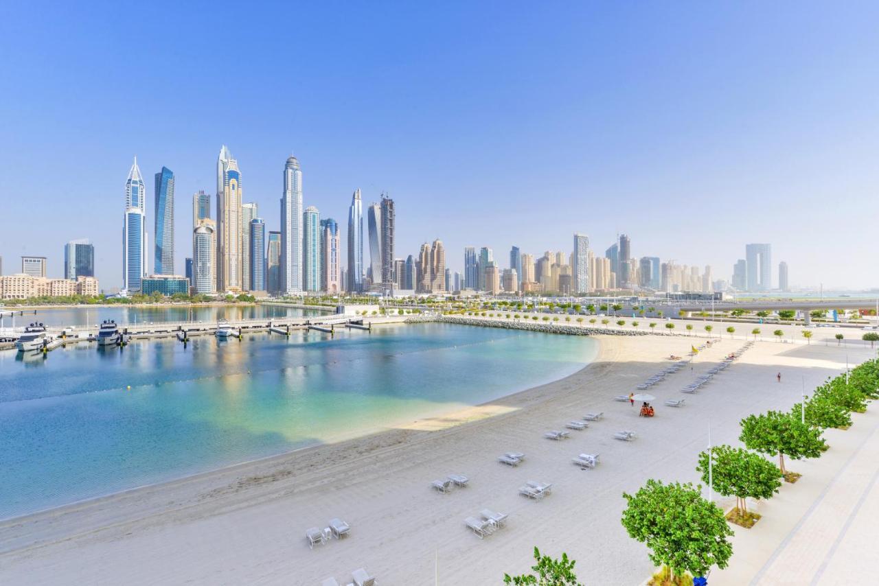 Ultra Luxury Emaar Beachfront - Private Beach And Pool Dubai Exteriör bild