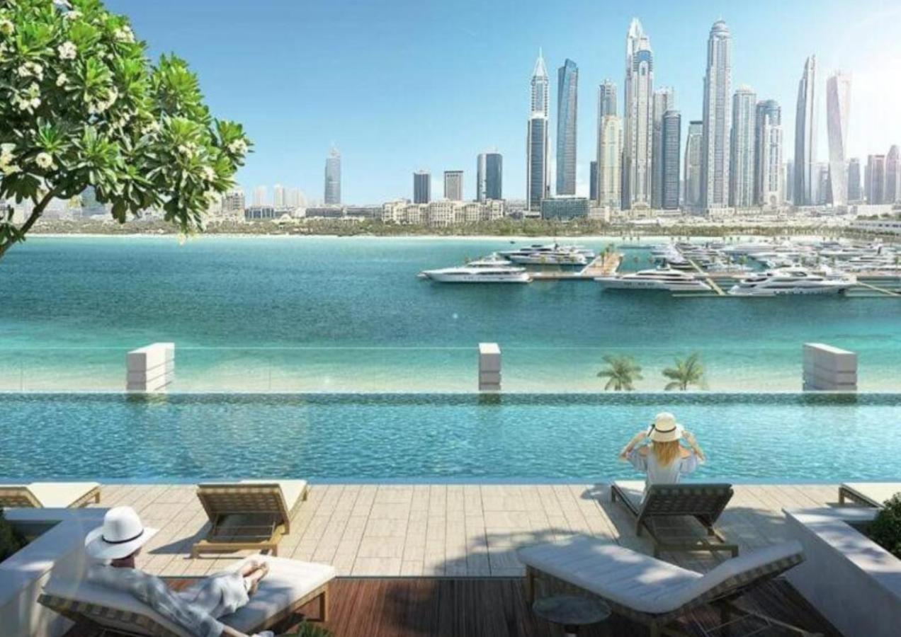 Ultra Luxury Emaar Beachfront - Private Beach And Pool Dubai Exteriör bild
