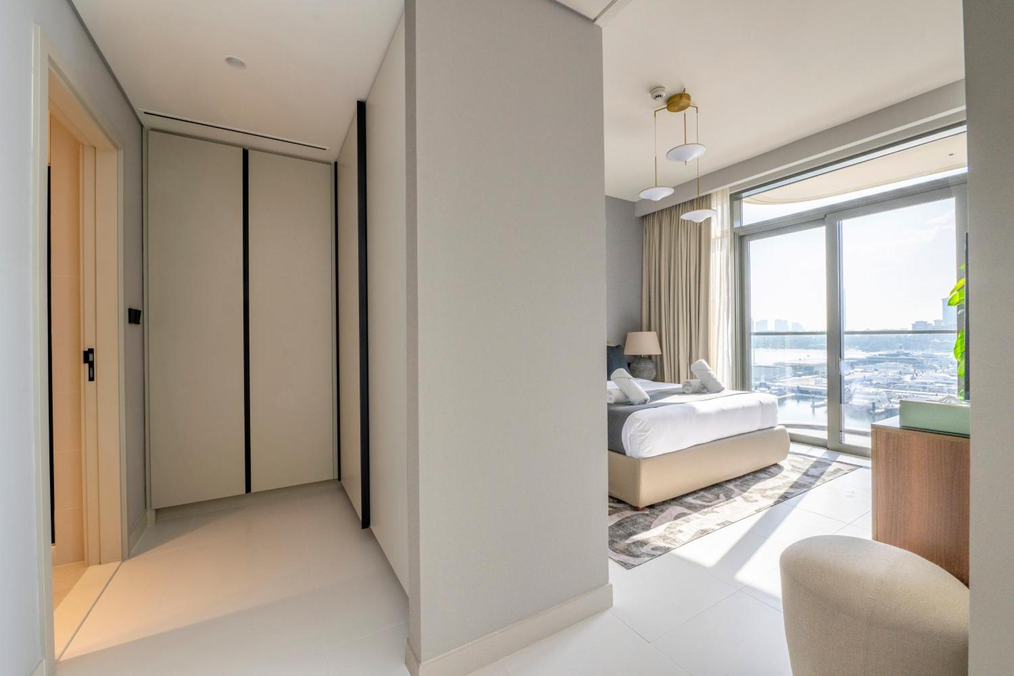 Ultra Luxury Emaar Beachfront - Private Beach And Pool Dubai Exteriör bild